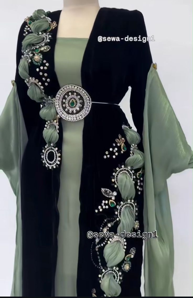 The Art of Abaya Design: Fabric, Cut, and Silhouette